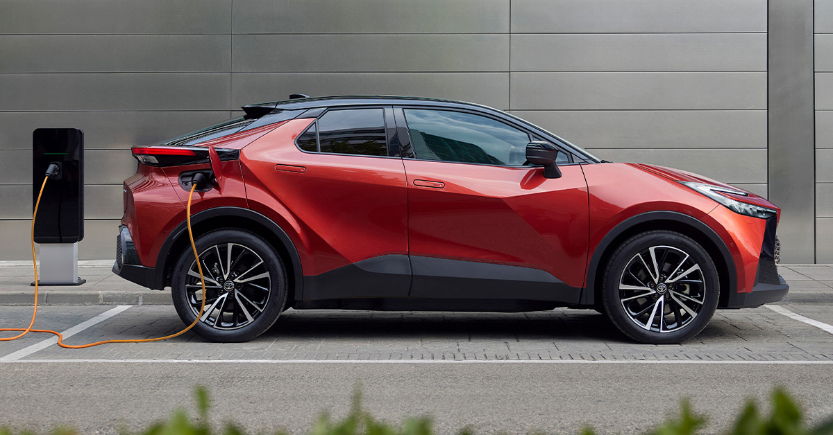 Piros Hybrid Toyota C-HR Piros Hybrid Toyota C-HR