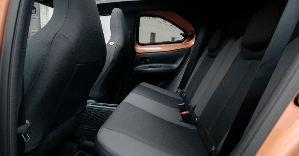 Uj-Narancs-Toyota-Aygo-X