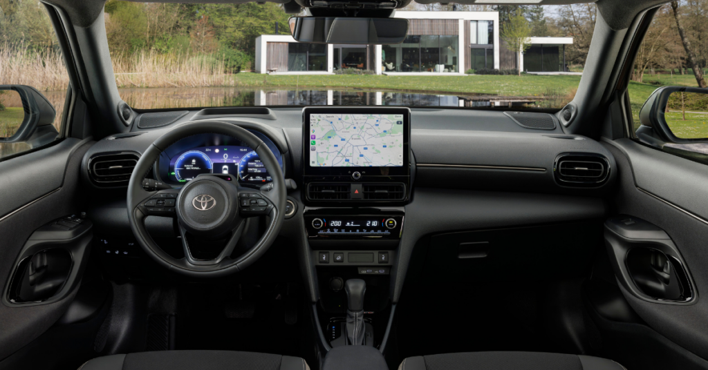 uj-zold-toyota-yaris-cross-belter